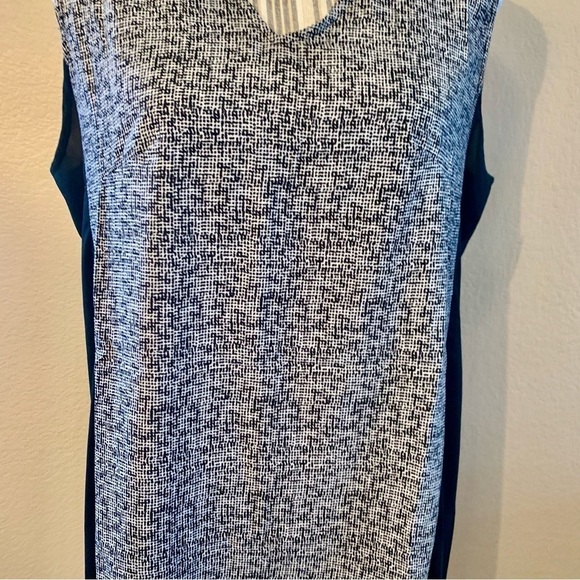 NEW Philosophy Sleeveless Top Medium Black White Pattern Solid Black Back Panel - Picture 3 of 15